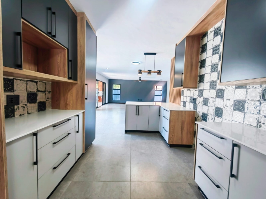 3 Bedroom Property for Sale in Grimbeeck Park North West